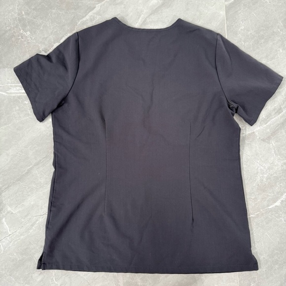 Women’s Figs Catarina One Pocket V-Neck Scrub Top Style FW1000 Size Medium - Picture 7 of 16